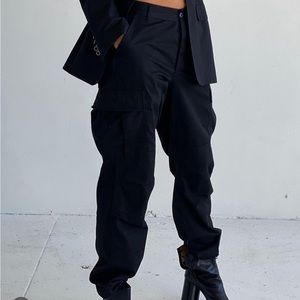 Local European LE Cargo in Black Size M/L